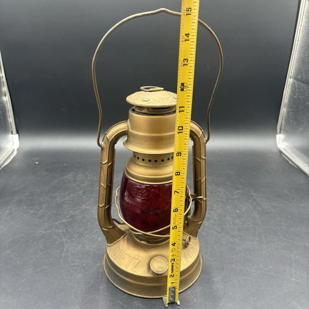 Dietz Old Little Wizard Red Glass Globed Railroad Train Lantern 12